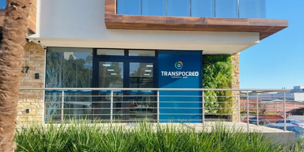 Fachada da Transpocred